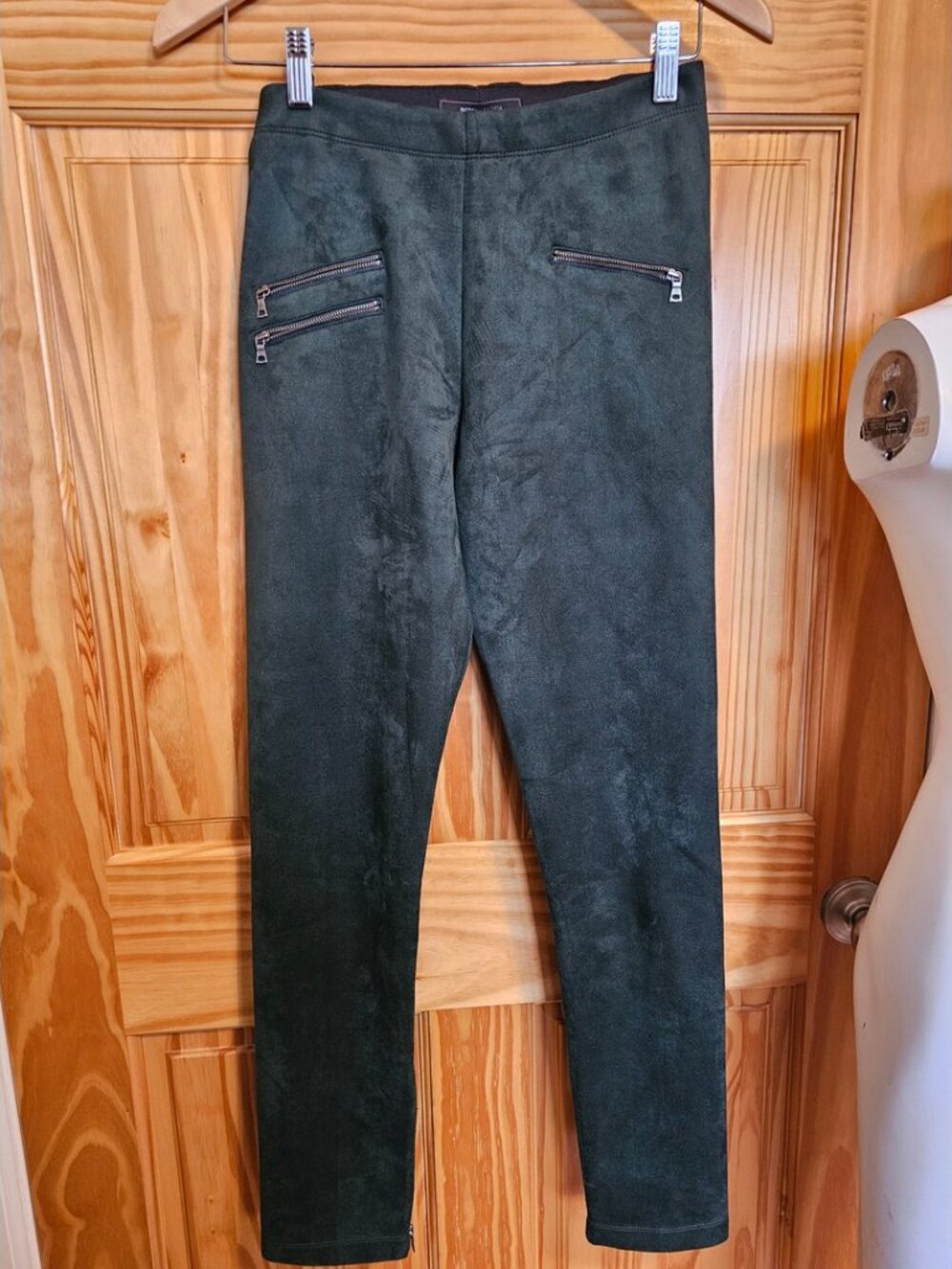 💙 17. BCBGMAXAZRIA Alpine Green Moris Size Medium Pants